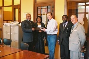 Lire la suite à propos de l’article L&rsquo;UNIVERSITÉ INTERNATIONALE DE LA PAIX POUR TOUS